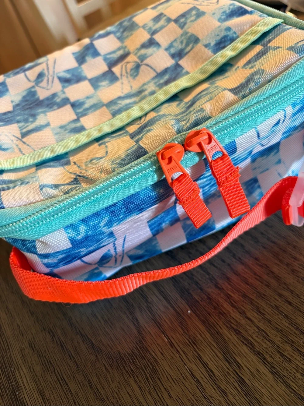 Cat & Jack sharks! Lunch Tote with Coral Strap